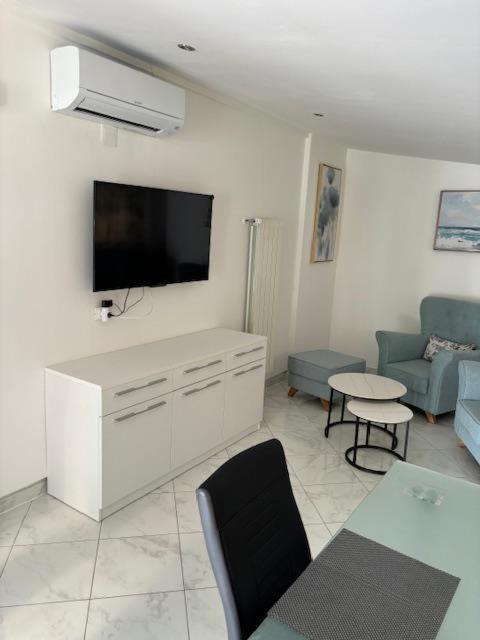Apartment Alsia Poreč Exteriör bild